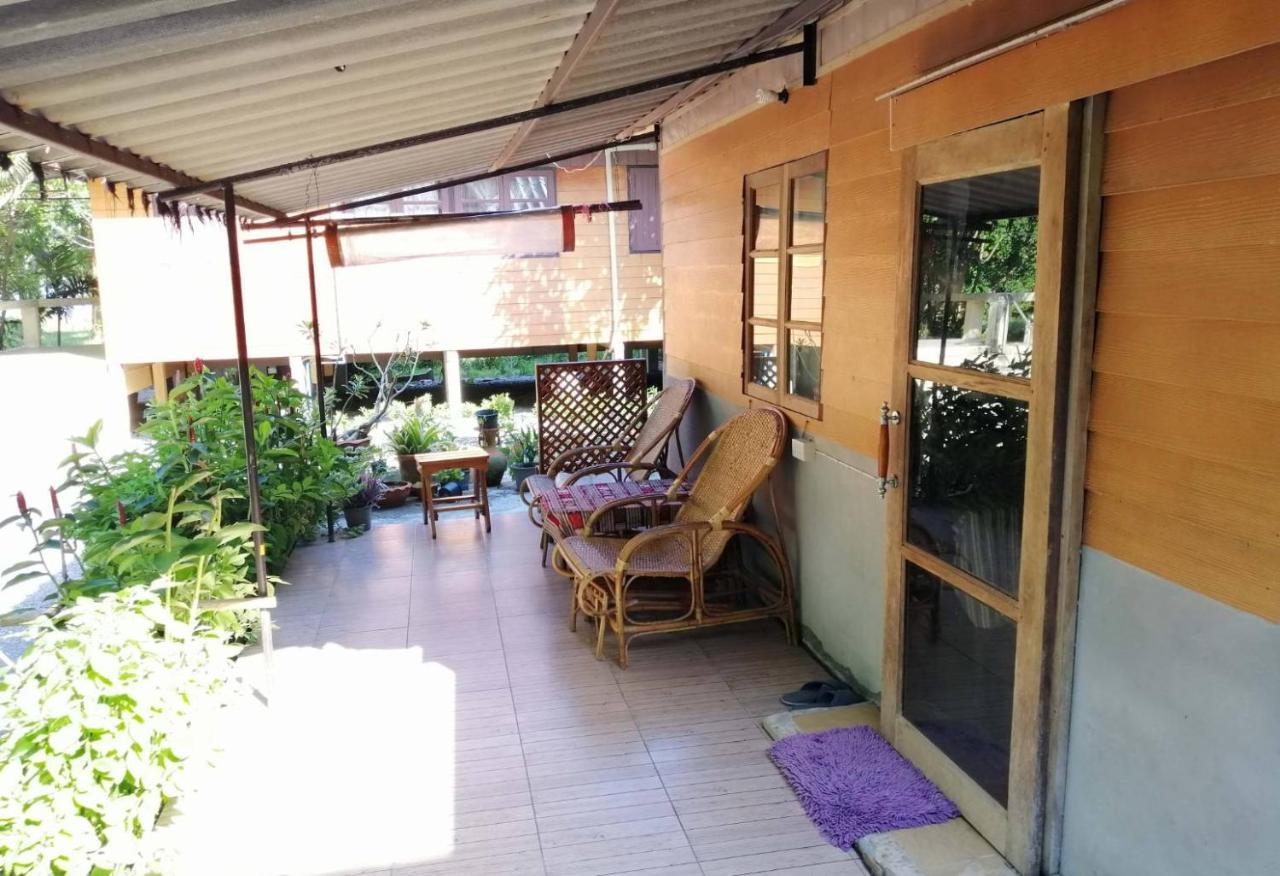 บ้านสนมณีโฮมสเตย์ Bansonmanee Homestay Khanom Εξωτερικό φωτογραφία
